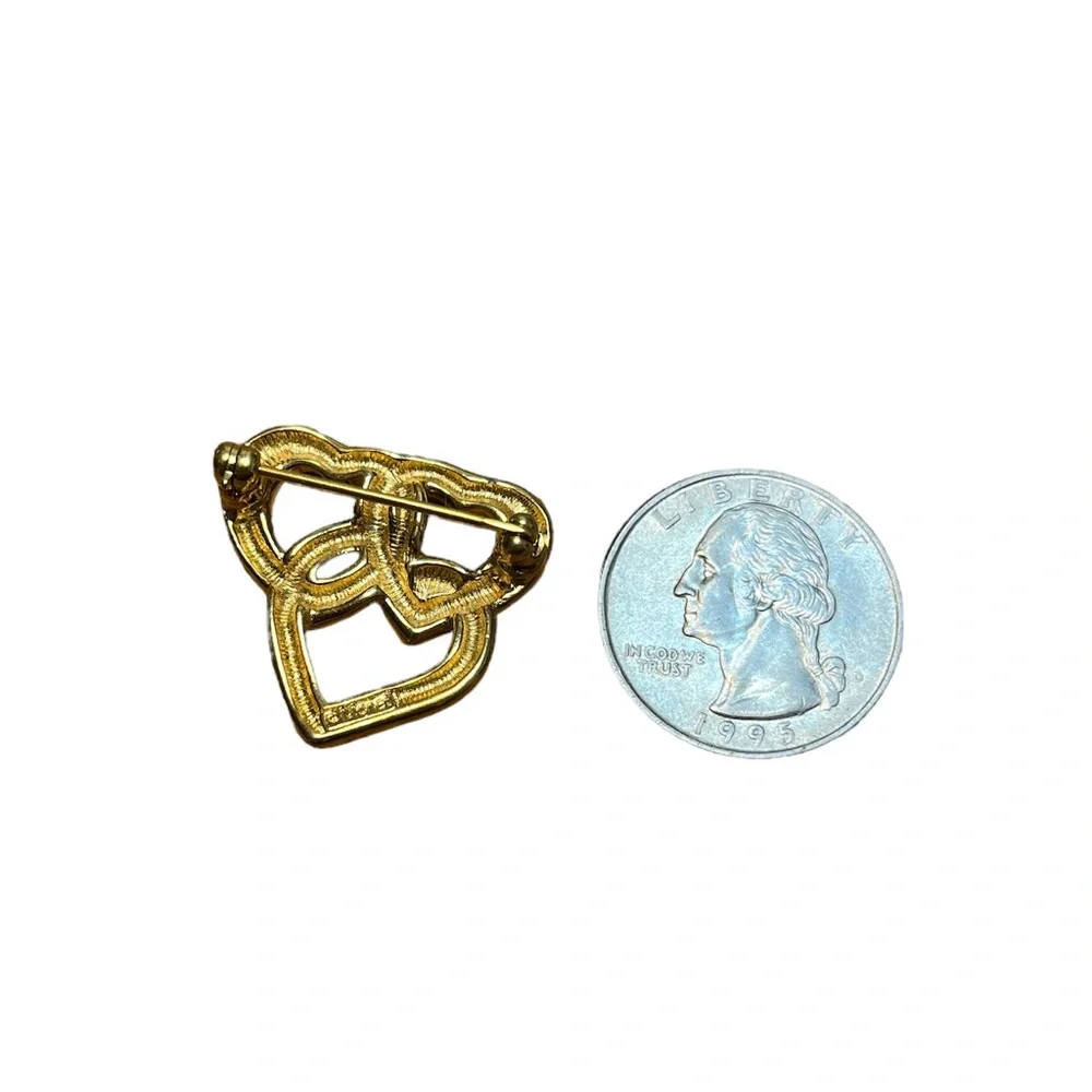 ✨ 3/$15 ✨ Gold Tone Monet Three Heart Brooch